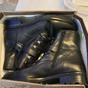 Giani Bernini Black Leather Combat Boots